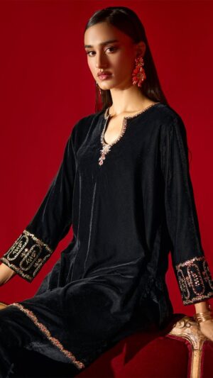 Allys Black Velvet 2-Piece Winter Wear