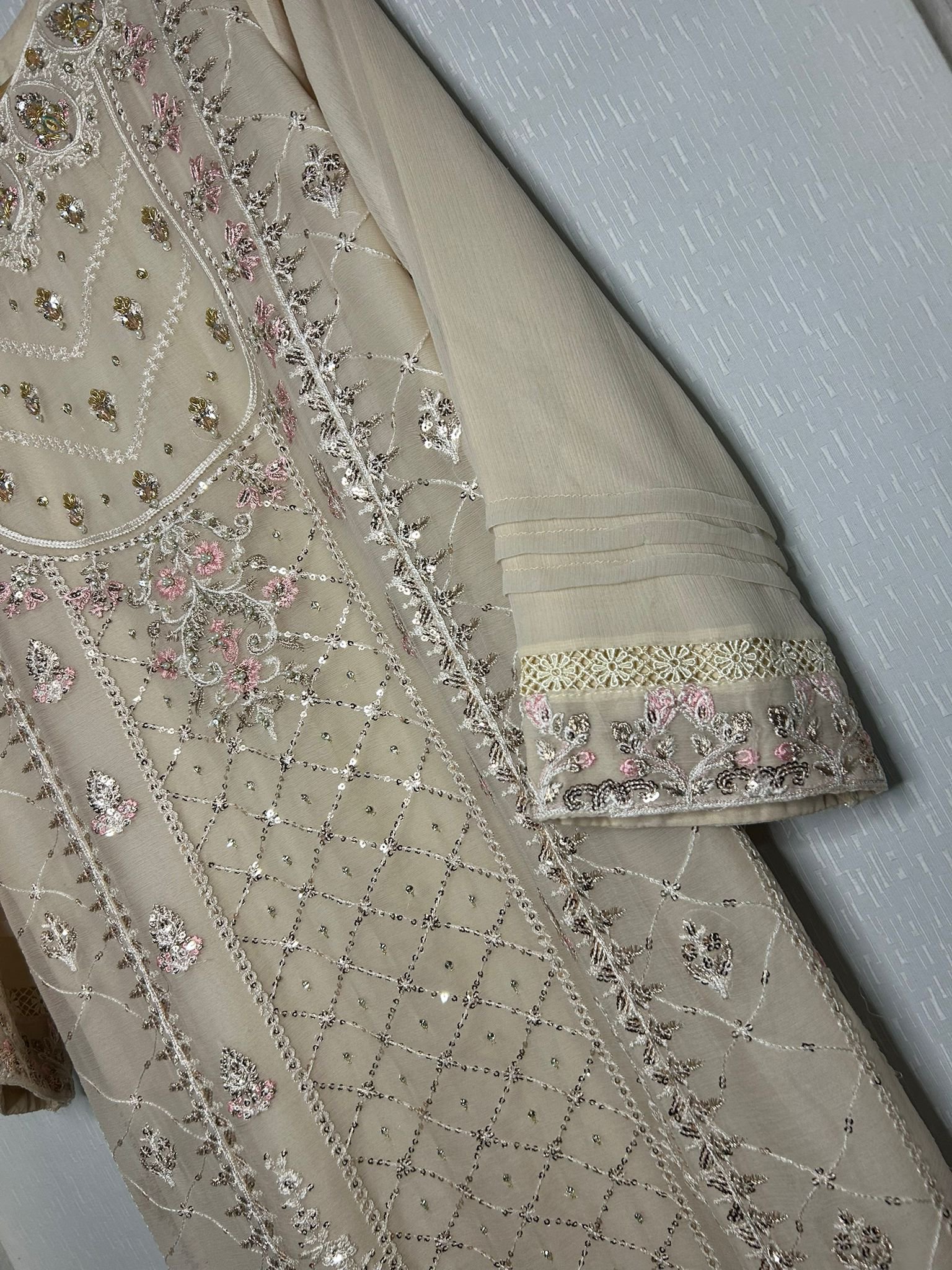 Champagne Pink Radiance - Image 4