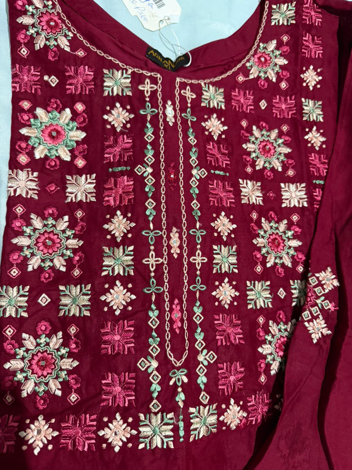 Agha Noor Crimson Bloom Embroidered 2PC Suit – Maroon Elegance - Image 2